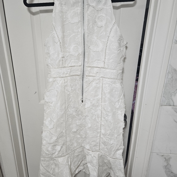 INC - Picture 3 of 5